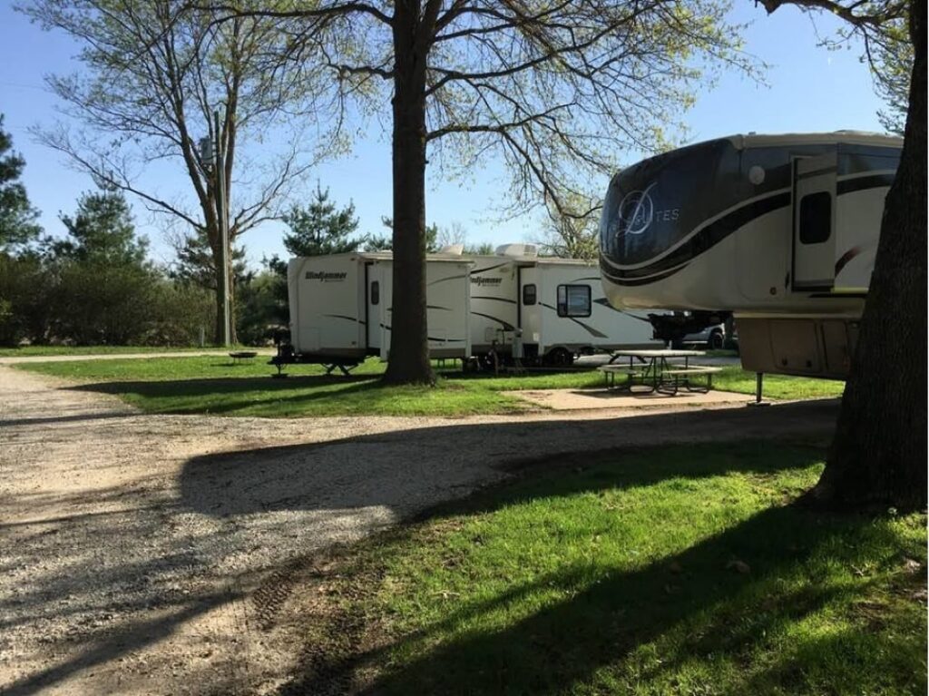Pull-through RV site